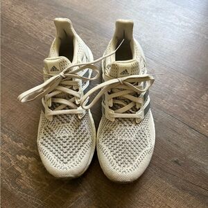 Adidas Women’s Ultraboost Size 8